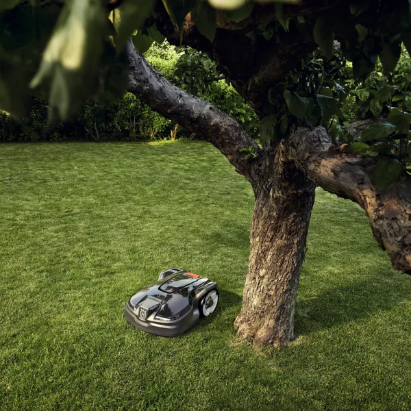 HUSQVARNA AUTOMOWER® 305 - Image 3